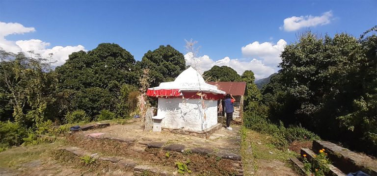 ६ सय वर्षदेखिको इतिहासको साक्षी झुप्राङकोट