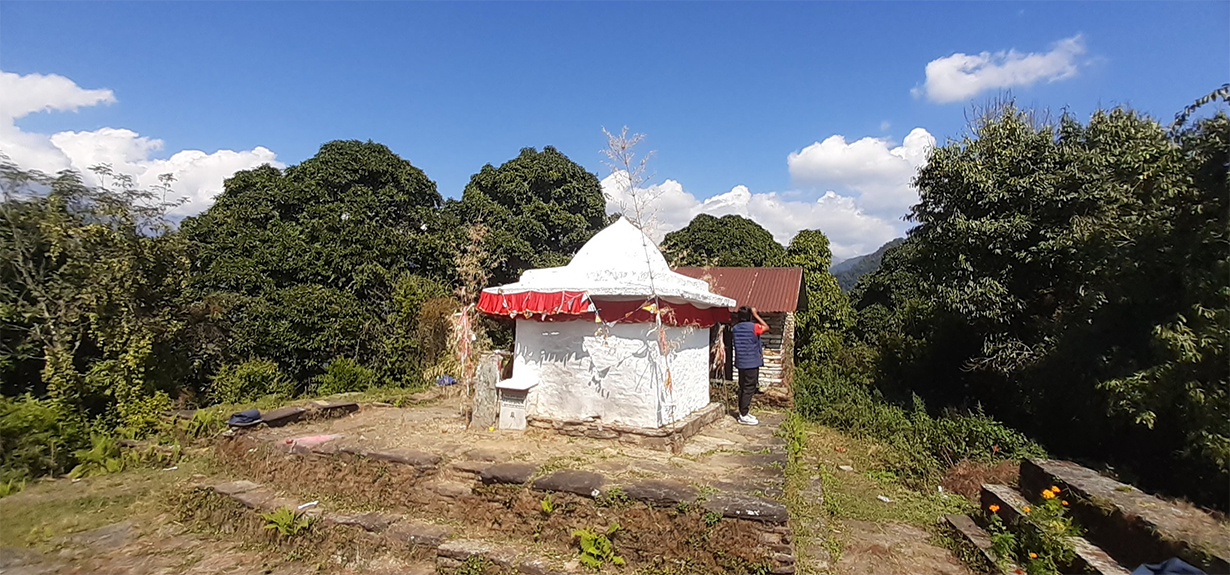 ६ सय वर्षदेखिको इतिहासको साक्षी झुप्राङकोट