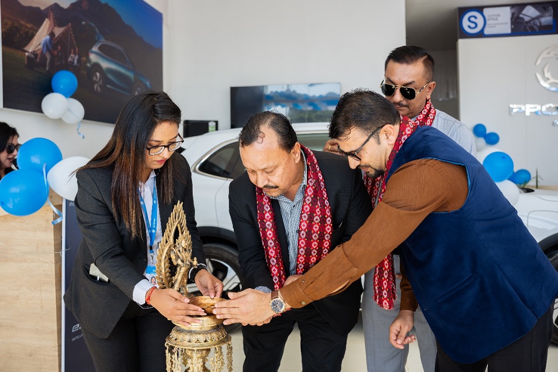 प्रोटोन इमासको शोरूम नारायणगढमा खुल्यो