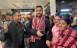 सञ्चारमन्त्री खरेल स्वदेश फिर्ता