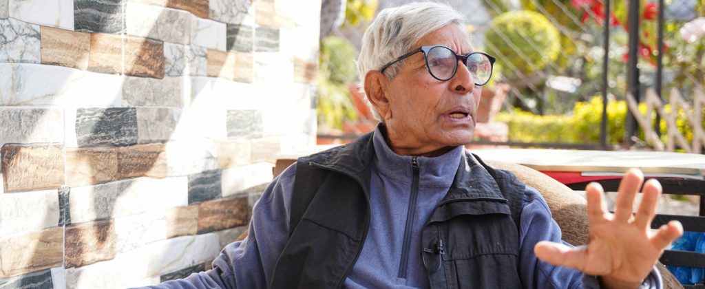 एक झापट तोरीका फूल