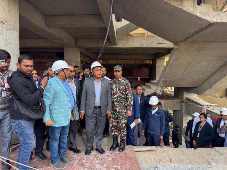 कोशी अस्पताल भवन निर्माणको गति सुस्त, मन्त्री कुलमानले गरे निरीक्षण