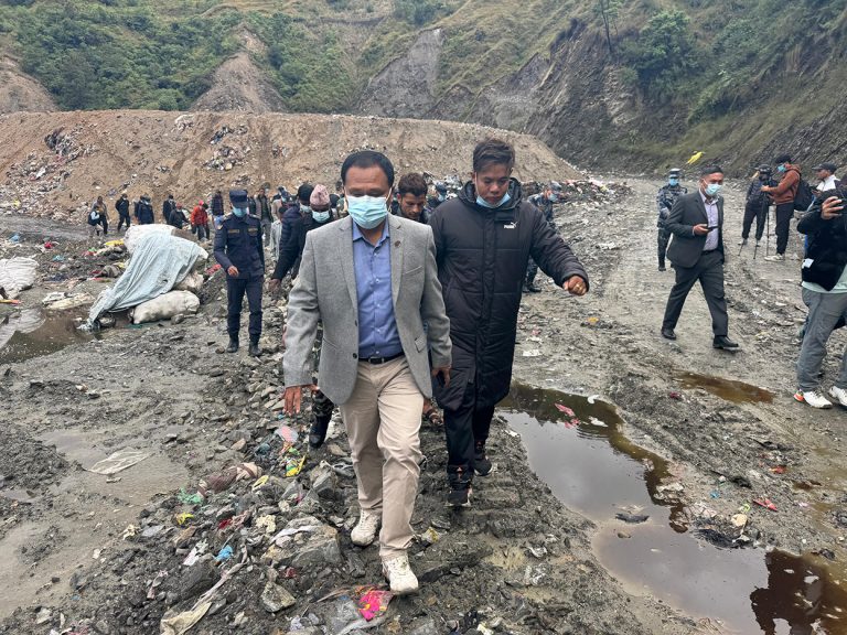 बञ्चरेडाँडा पुगे मन्त्री कुलमान घिसिङ