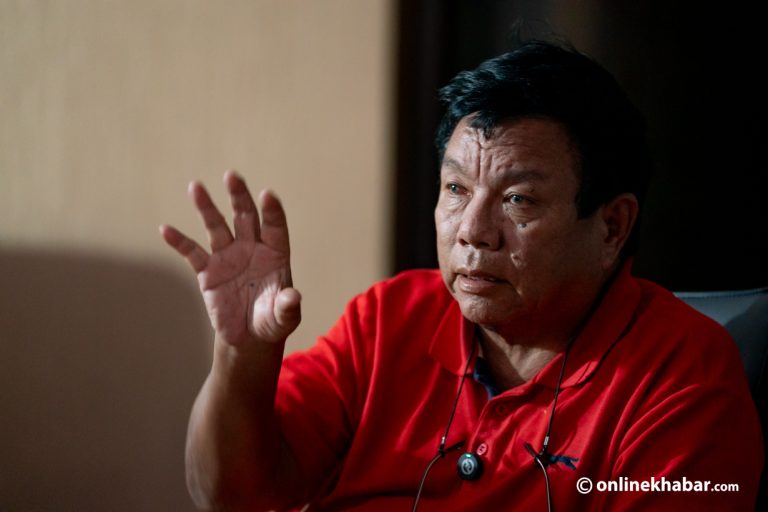 विश्वविद्यालयबाट प्रधानमन्त्री कुलपति हुने प्रावधान हटाउने शिक्षामन्त्रीका दुई विकल्प