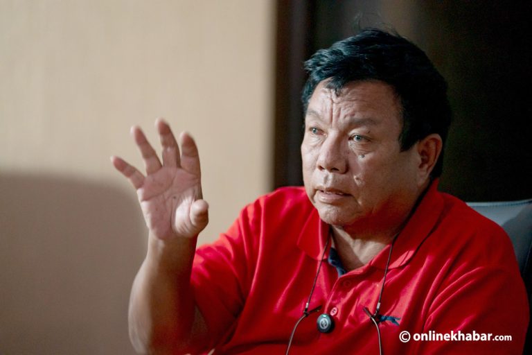 ‘शिक्षकले आफ्नो स्वार्थका लागि दलको झोले बनेर हिँड्नु भएन’