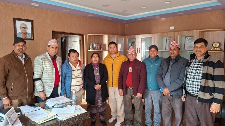 ९ बुँदे सहमति कार्यान्वयन र सरुवा निर्देशिका खारेज गर्न शिक्षक महासंघको माग