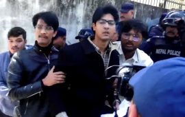 सिंहदरबार छिर्न खोजेका जेनजीलाई प्रहरीले हटायो