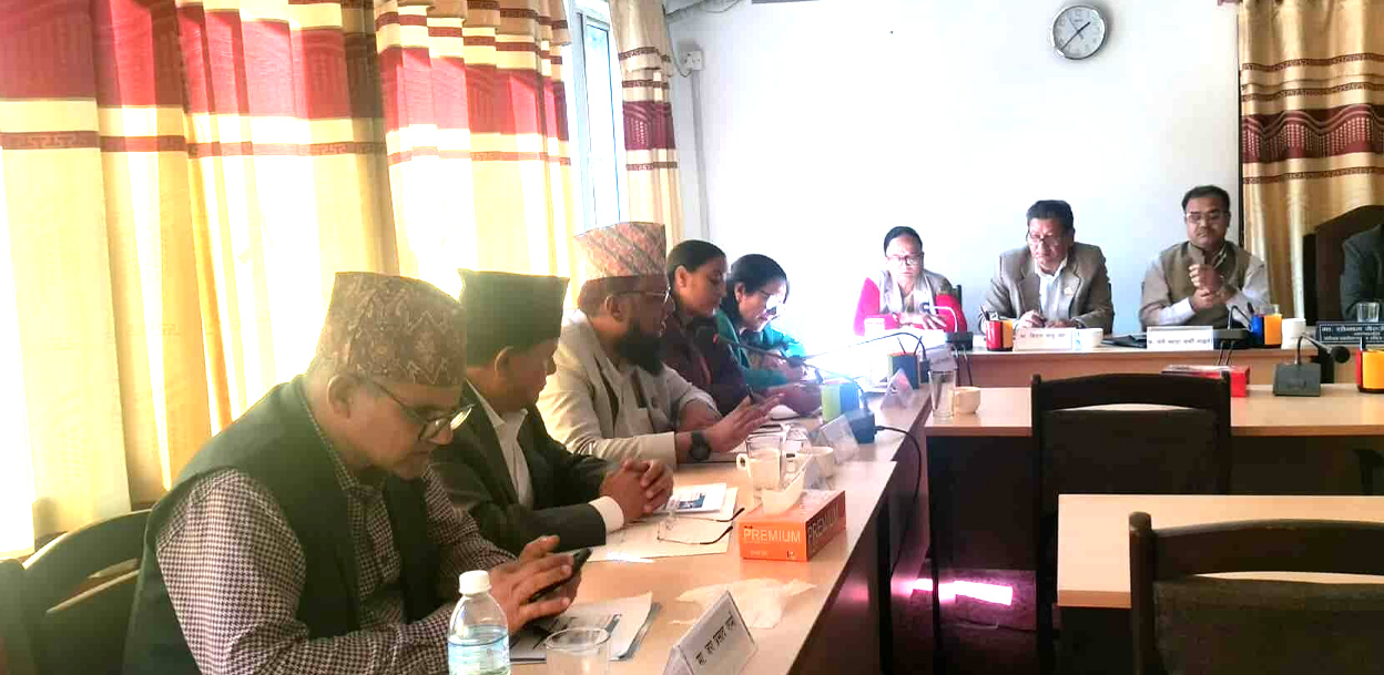 विदेशमा भएका नेपालीलाई मताधिकारबाट वञ्चित नगरौं : मोहम्मद खालिद