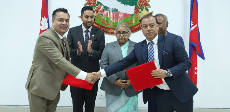 प्रधानमन्त्रीको उपस्थितिमा एनआरएनएबीच एकता घोषणा