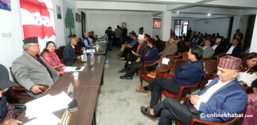 कांग्रेस बैठक : सकियो धारणा राख्ने क्रम, अर्को बैठक शनिबार 