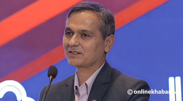 फरार कैदीबन्दी र लुटिएका हतियार फिर्ता ल्याउन विशेष अपरेशन चलाउँछौं : गृहमन्त्री अर्याल