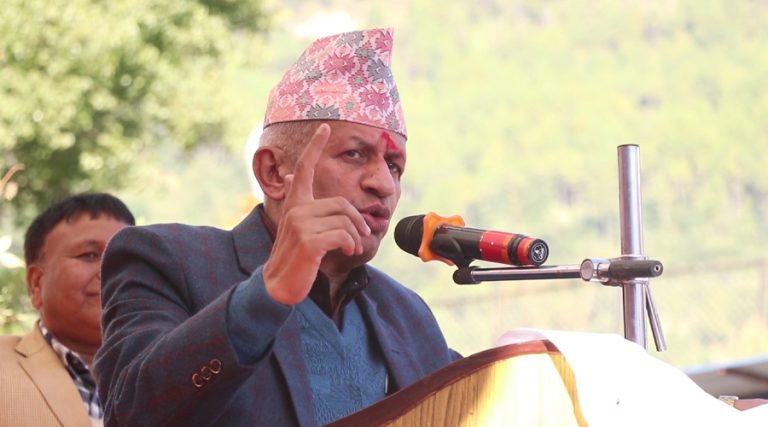 टिका लगाएर बनाइएको सरकारलाई संविधानले चिन्दैन : प्रदीप ज्ञवाली