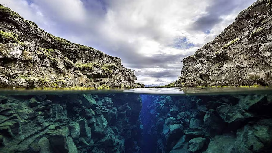 प्रशान्त महासागरमुनि भयानक दरार, प्रलयको खतरा कति ?