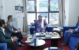 गृहमन्त्रीसँग पूर्वराष्ट्रपति यादवले भने- चुनावलाई अर्जुनदृष्टि मानेर लाग्नुस्