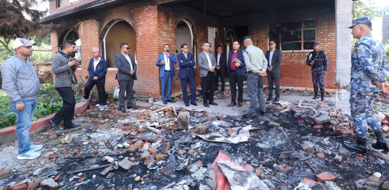 बोहोराटारस्थित राष्ट्रपति निवासमा गृहमन्त्रीको अवलोकन