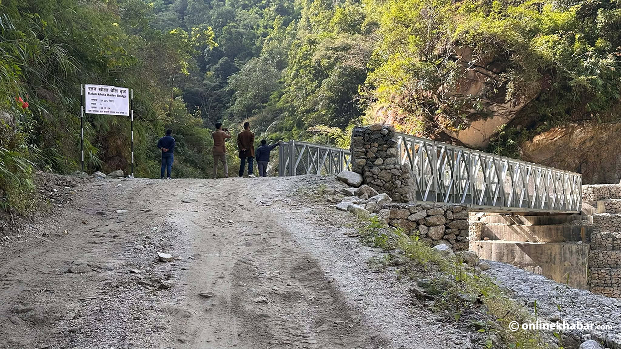 रतनखोलामा बेलिब्रिज भनेपछि तराईसँग जोडियो काभ्रेको डाँडापारी  