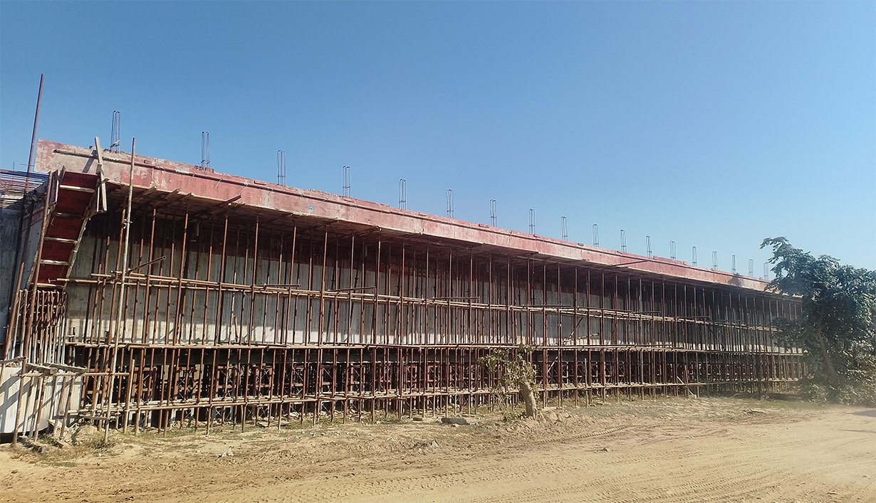 बाँकेको सिधनियाघाटमा पक्की पुल निर्माण हुँदै