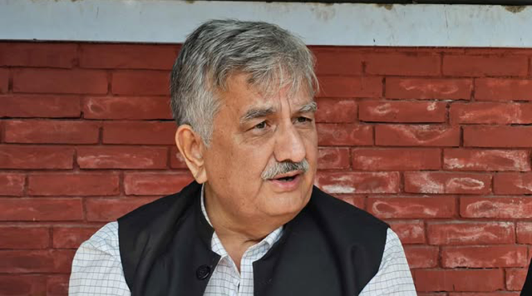 सरकार चुनाव गराउने बाटोतिर छैन : एमाले उपाध्यक्ष पाण्डे