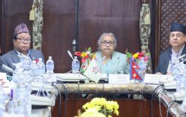 प्रधानमन्त्रीले डोकोभरी विश्वविद्यालयको भारी बोकेर हिंड्न सक्दैन : प्रधानमन्त्री कार्की