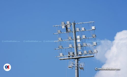 त्रिवि क्रिकेट रंगशालामा फ्लडलाइट जडान अन्तिम चरणमा