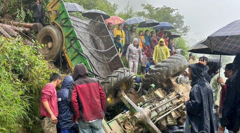 भोजपुरमा ट्याक्टर दुर्घटना : दुईको मृत्यु, चार घाइते