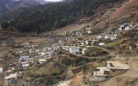 डोल्पाका अधिकांश मतदान केन्द्रमा हेलिकप्टरकै भर