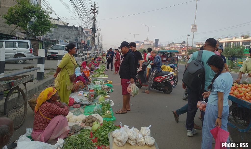 थारू महिलाको पौरख : नेपालगञ्जलाई अर्ग्यानिक स्वाद