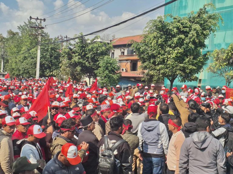 भृकुटीमण्डपमा प्रदर्शनसहित एमालेको सभा सुरु हुँदै