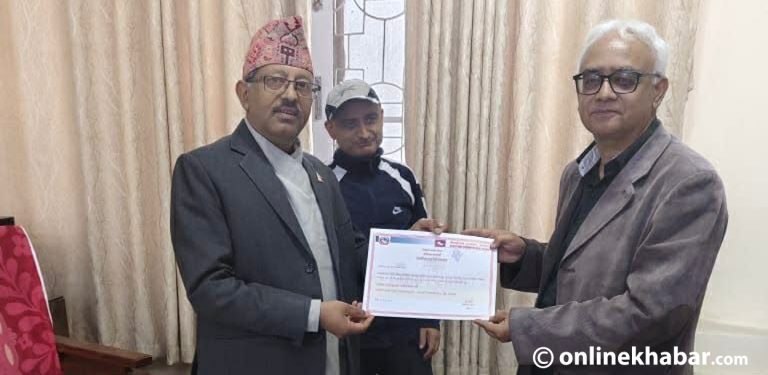 उज्यालो नेपाल पार्टीले पायो दल दर्ताको प्रमाणपत्र