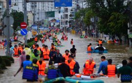 भियतनाममा बाढीपहिरोको कारण कम्तिमा ९० जनाको मृत्यु
