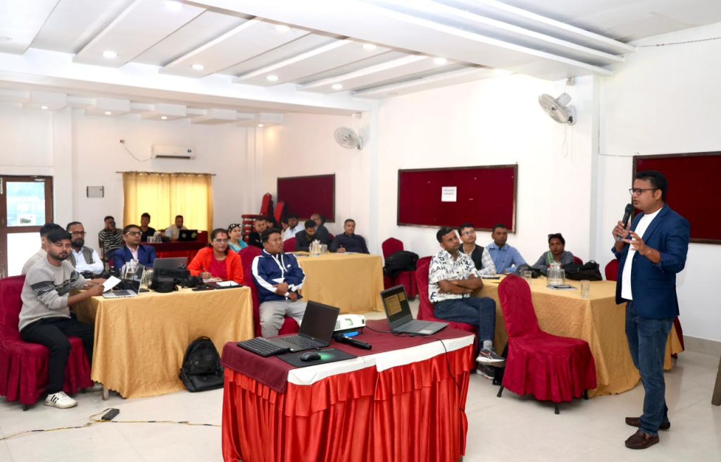 बोर्डले थाल्यो लेन्सबाट पर्यटन कथा लेख्‍नेबारे फोटो पत्रकारिता