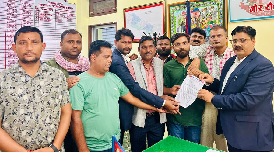 बाढीपीडितलाई राहत माग्दै आजपाले बुझायो ज्ञापनपत्र