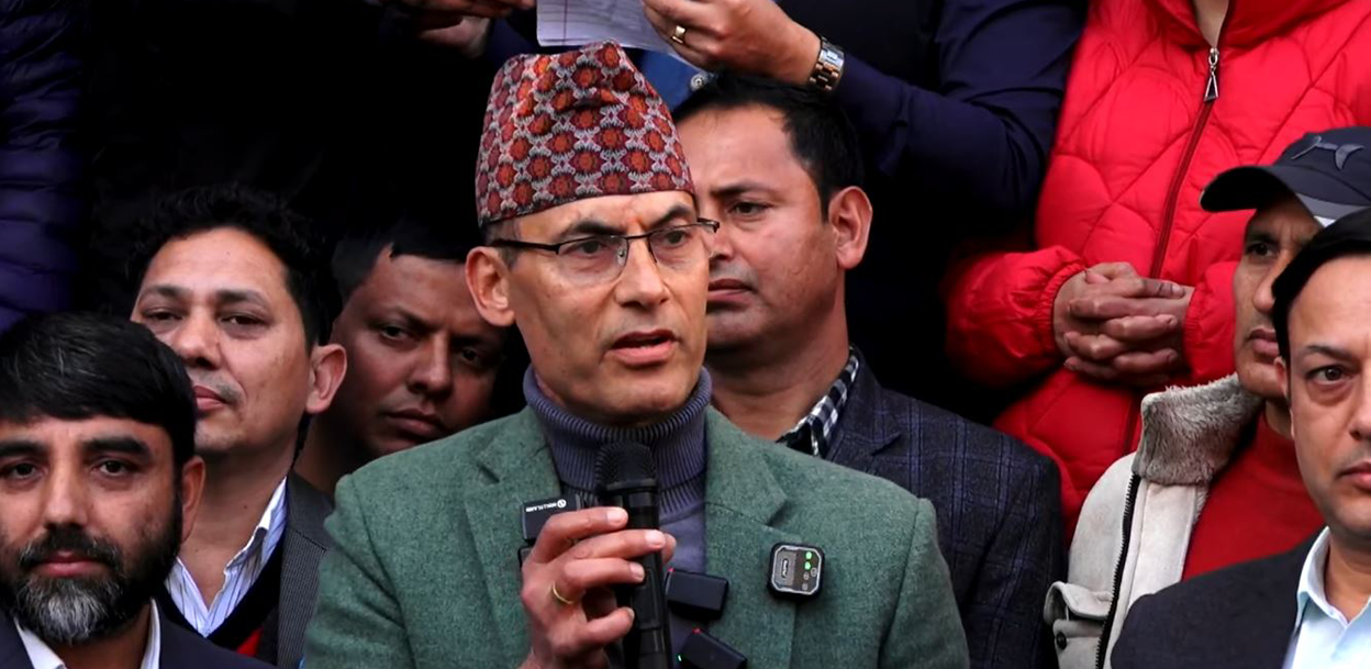 रास्वपा प्रवेश गर्दै पूर्वएआईजी पोखरेलले भने- रविमाथि अन्याय भएको छ, त्यसविरुद्ध लड्न आएको हुँ