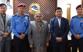 प्रधानमन्त्री कार्कीसँग आईजीपी खापुङको बिदाइ भेट