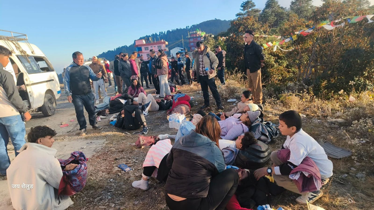 दोलखा दुर्घटना अपडेट : उपचारको क्रममा १ जनाको मृत्यु