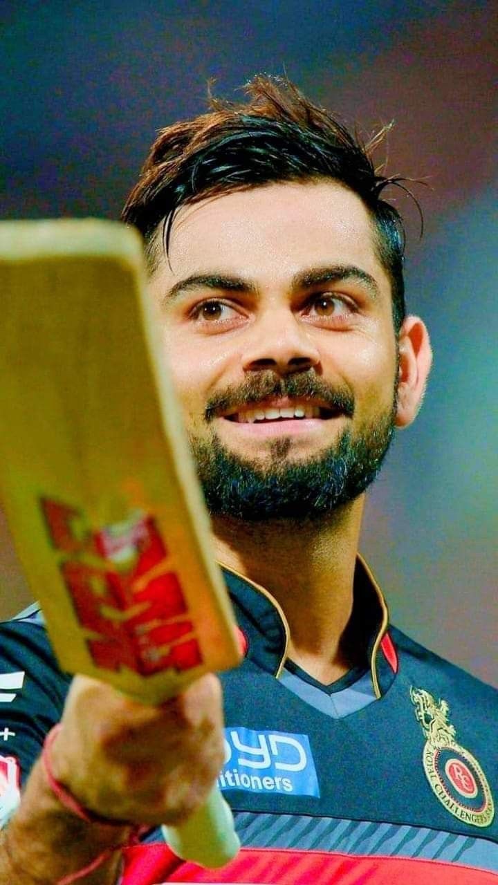 क्रिकेटर विराट कोहलीका १० रोचक कुरा