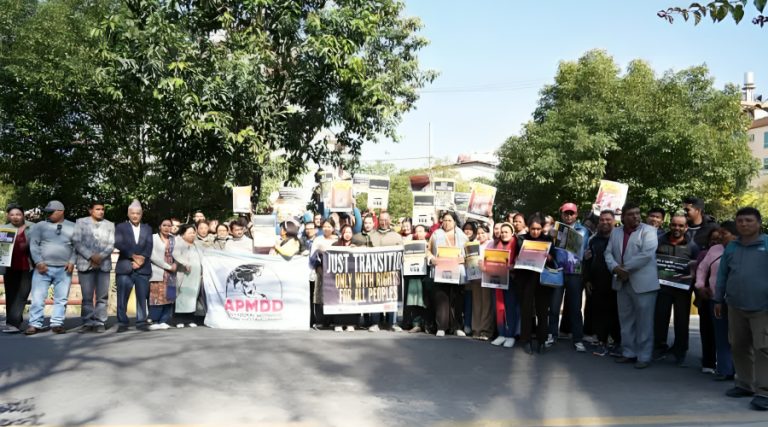 जलवायु न्यायका लागि विश्वव्यापी प्रदर्शन