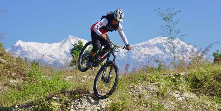 इन्डुरो अन्तर्राष्ट्रिय माउन्टेन बाइक प्रतियोगितामा ८ देशका ५० खेलाडी