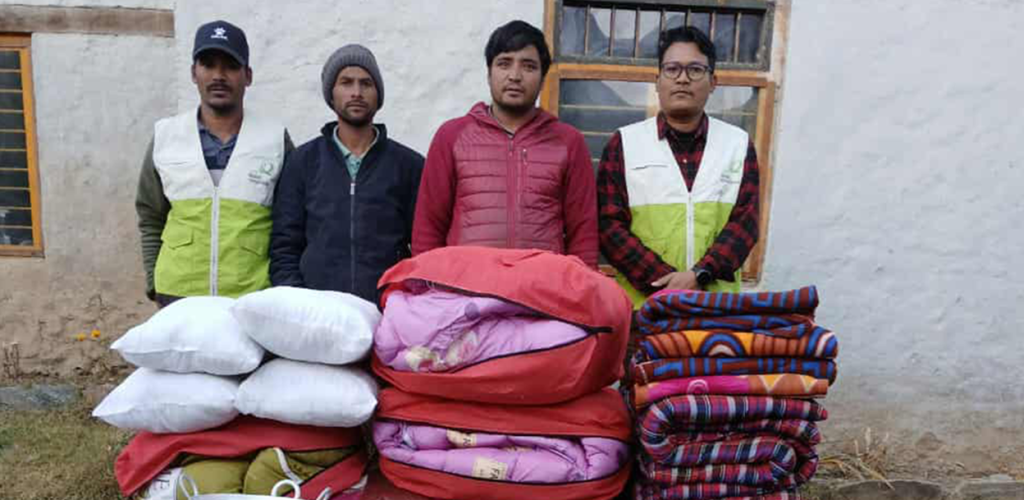 हुम्लाका आगलागी पीडितलाई राहत सहयोग