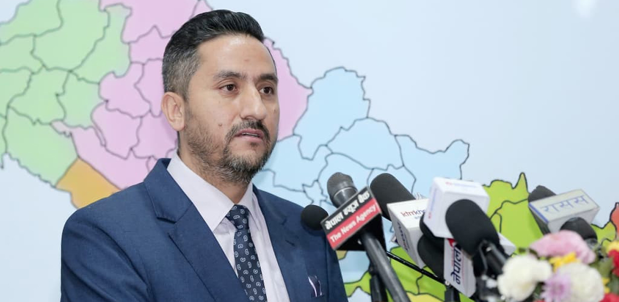 चलचित्र क्षेत्रको विकासका एजेन्डा लेखेर ल्याउनुस्, पूरा गर्न तयार छु : मन्त्री खरेल