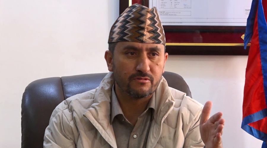 स्मार्ट टेलिकम पीडितलाई सञ्चारमन्त्रीले भने- अन्यायमा पर्न दिँदैनौं