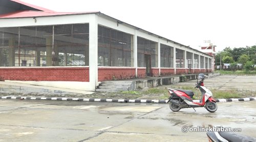 प्रयोगविहीन तरकारी बजारमा कोशी प्रदेशसभा