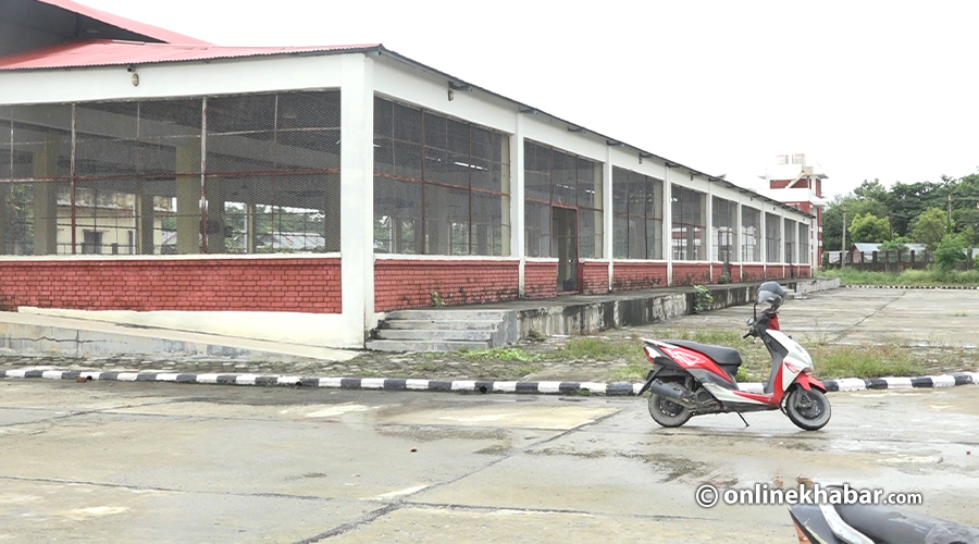 प्रयोगविहीन तरकारी बजारमा कोशी प्रदेशसभा