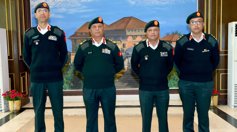 उपरथीमा बढुवा भएका भण्डारीलाई दर्ज्यानी चिह्न प्रदान