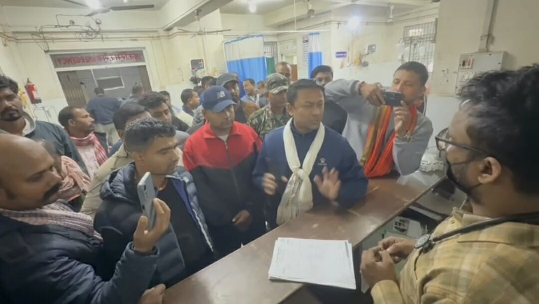 मधेश भवन अगाडिको झडपमामा घाइते भएकाहरुको उपचार खर्च सरकारले तिर्ने