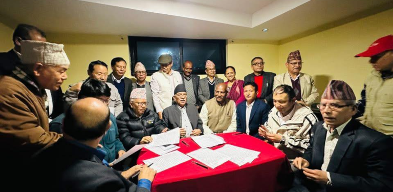 माओवादी-समाजवादीसहित आठ दलले गरे एकताको सहमतिपत्रमा हस्ताक्षर