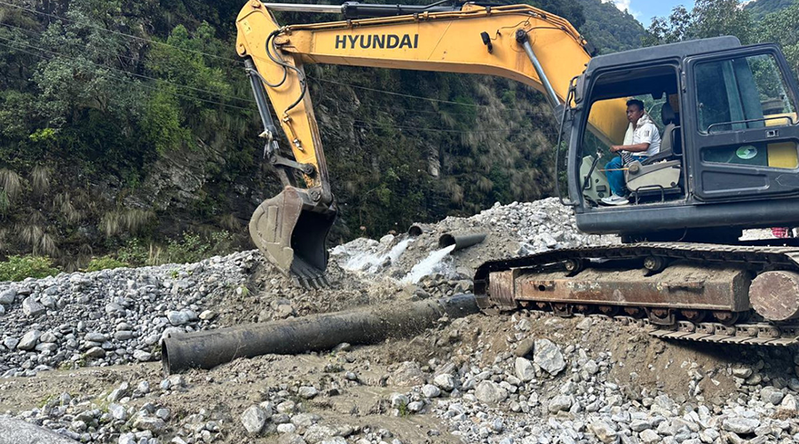 मेलम्ची खानेपानी पथान्तरणमा स्थानीयको अवरोध