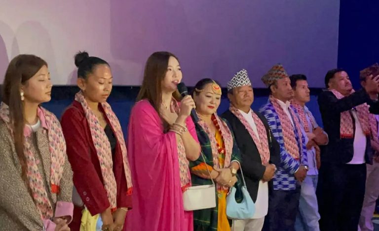 पूर्वका सहरमा दर्शक भेटघाटमा ब्यस्त मिरुना