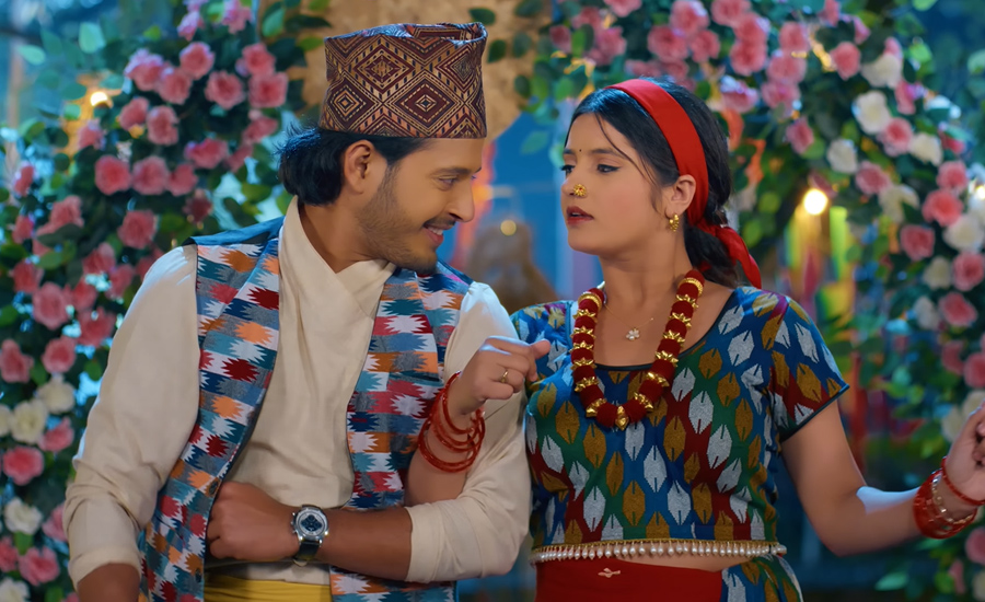 ‘मुगलान’ को गीत ‘पुन्टु पियारी’ मा प्रभात र स्मारिकाको छमछमी