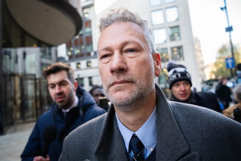 रुसबाट घुस लिएको अभियोगमा बेलायतका पूर्वसांसदलाई जेल सजाय